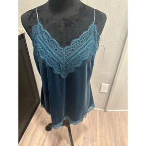New With Tags Velvet Lace Cami Davi & Dani Turquoise blue Large